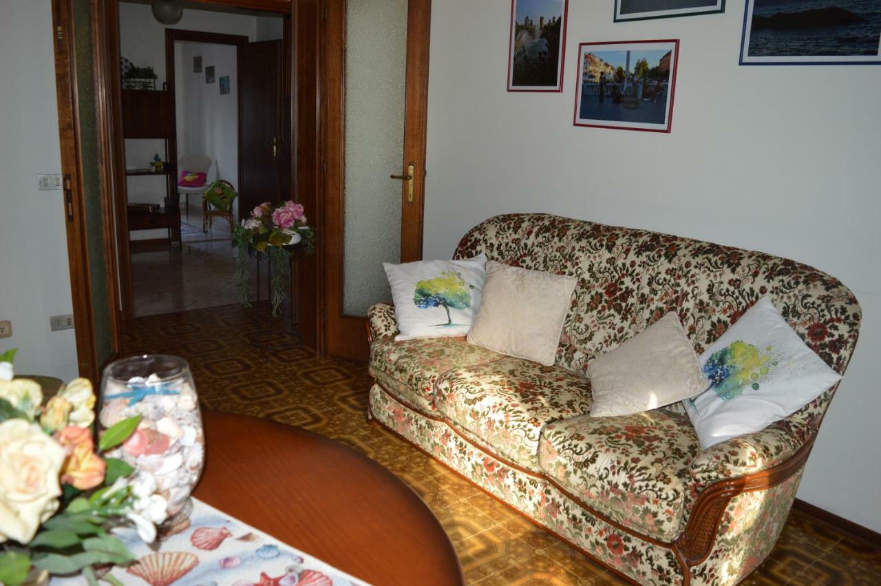 ヴィアレッジョCasa Ilianaアパートメント エクステリア 写真